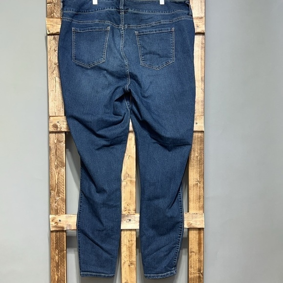 Torrid three button jeggings. Size 20XT. EUC. - Picture 4 of 7